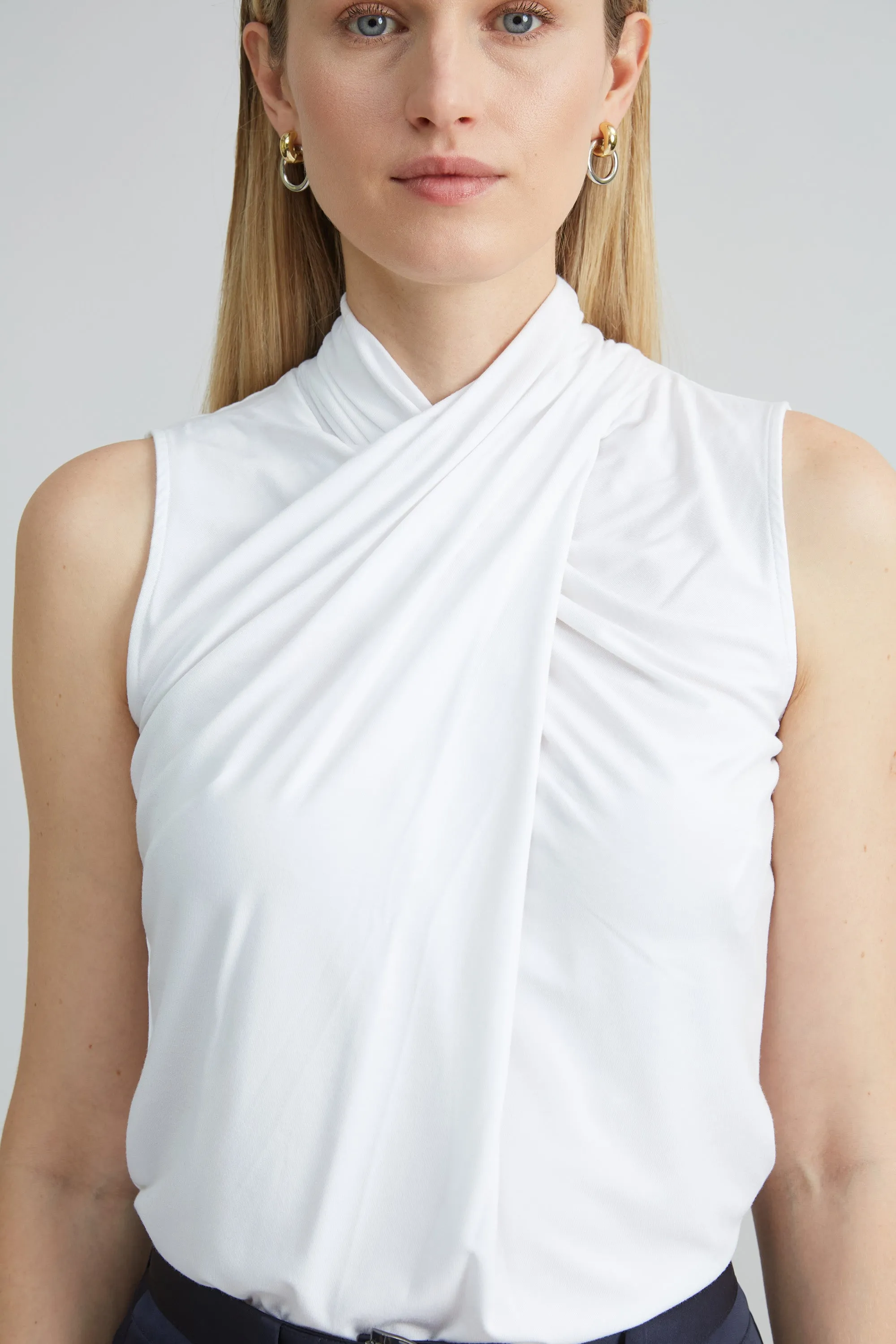 Sleeveless Twist Neck Knit